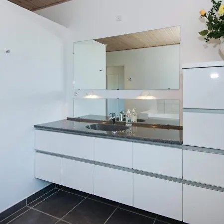 Four-bedroom Holiday In Knebel 5 Ørby